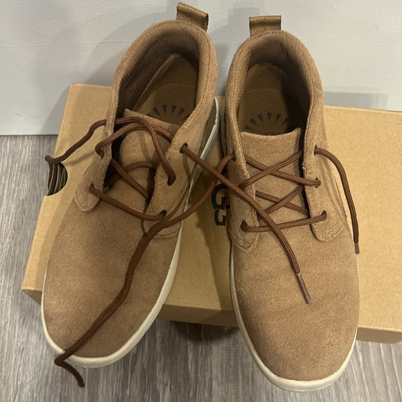 Uggs boots - Picture 2 of 5